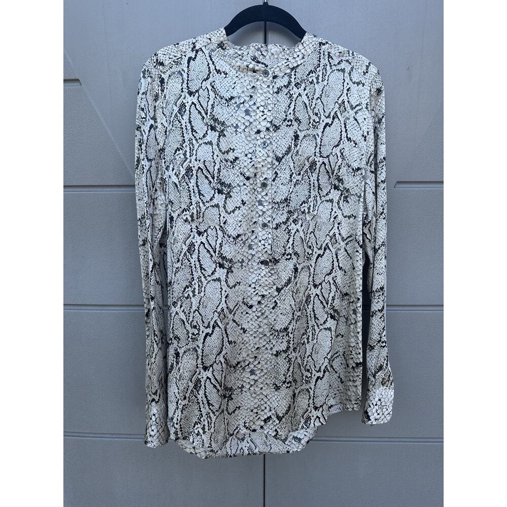 Equipment Femme Silk Python Snake Print Button Front Long Sleeve Top Sz M Luxury - Picture 5 of 9